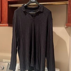 EUC men’s Lucky brand long sleeve